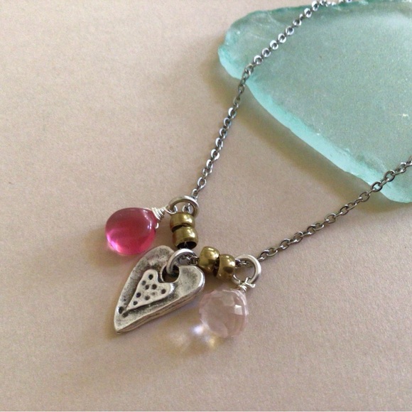 New Sundance Charm Heart Necklace - Picture 2 of 6